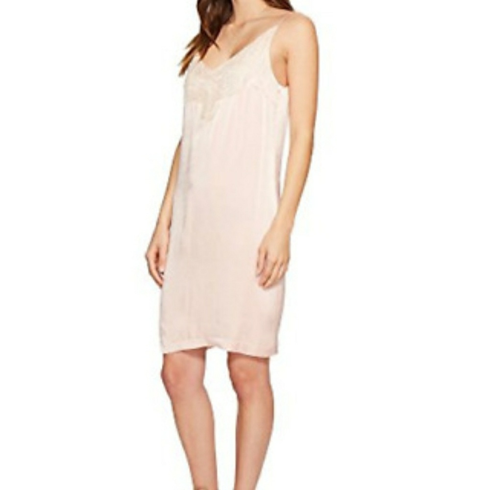 1. STATE lace detail shift dress